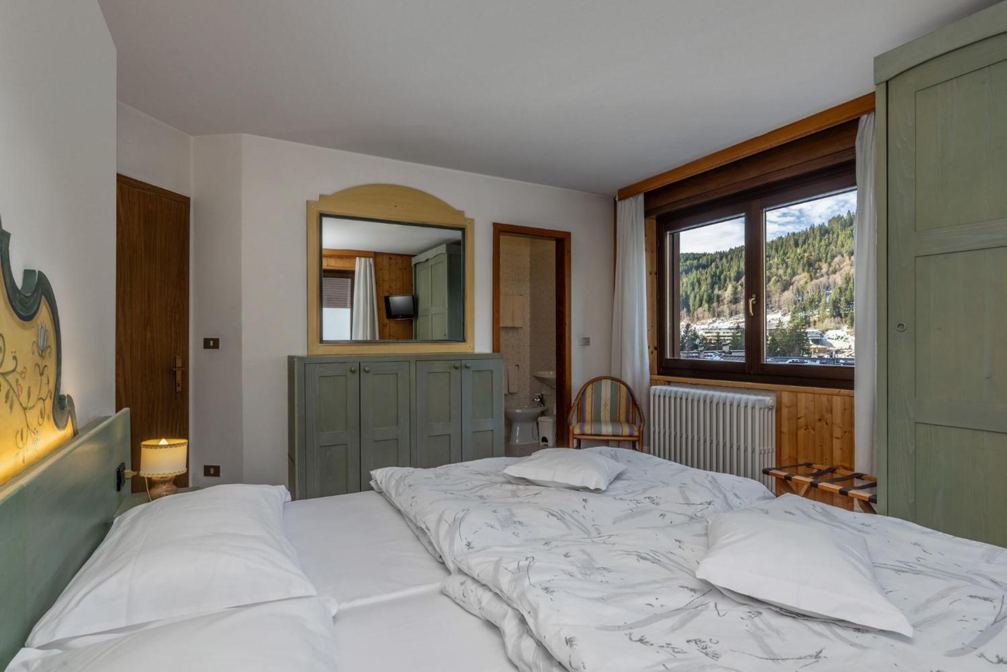 Hotel Garni Norma Мадонна-ди-Кампильо Экстерьер фото